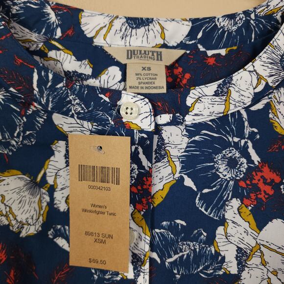 Duluth Wrinklefighter Tunic in Navy Sun Floral Size XS - Picture 8 of 9